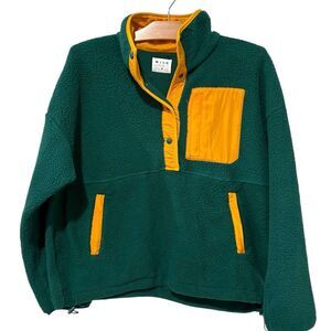 Wilo The Label | Fleece Pullover Boxy Green Long Sleeve Button Front- Small